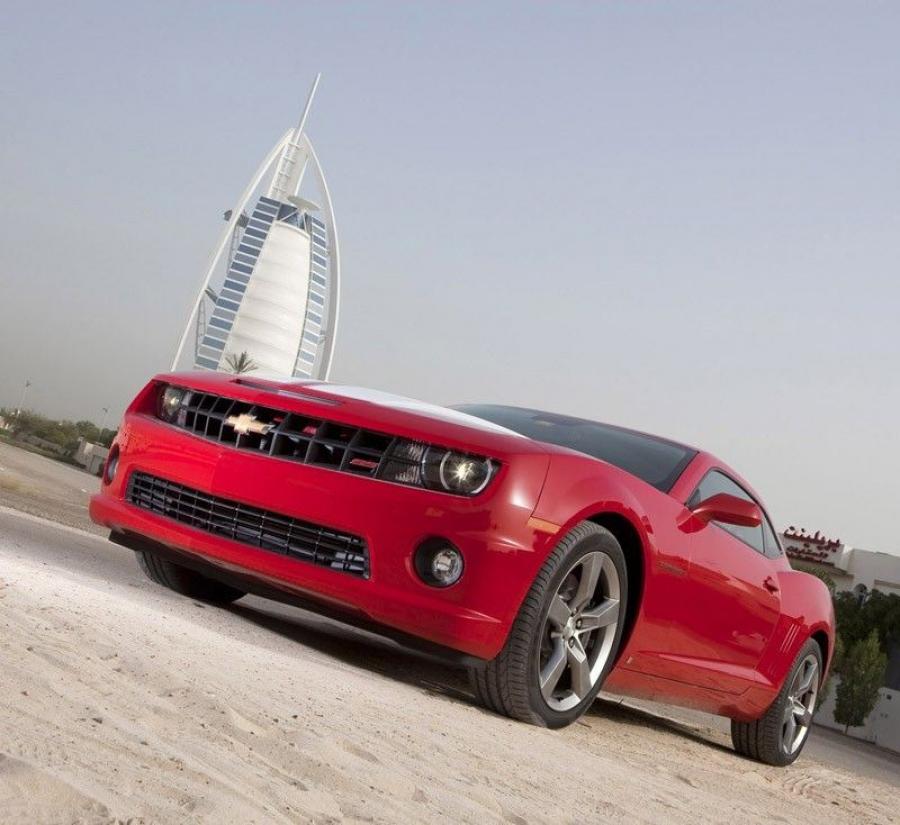  Chevrolet Camaro 2010 года  (фото 5 из 370)
